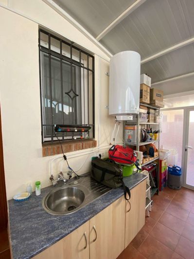 Image No.41-4 Bed Property for sale