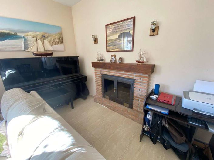 Image No.9-4 Bed Property for sale