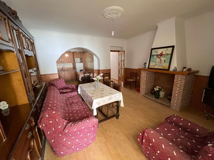 Image No.3-3 Bed Townhouse for sale