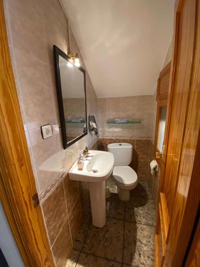 Image No.14-3 Bed Property for sale