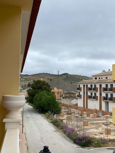 Image No.3-3 Bed Property for sale