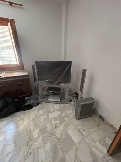 Image No.19-6 Bed Townhouse for sale