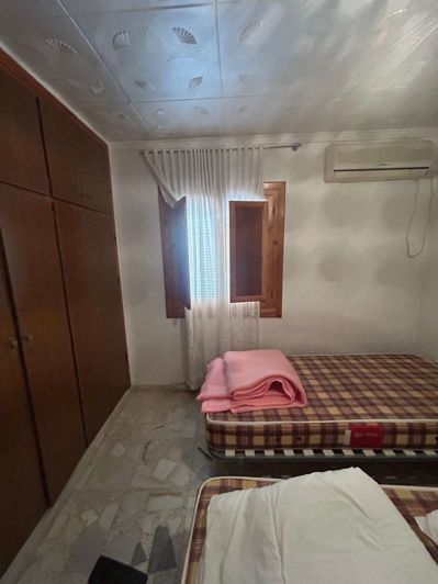 Image No.36-6 Bed Townhouse for sale