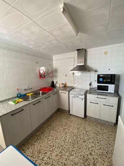 Image No.20-4 Bed Apartment for sale