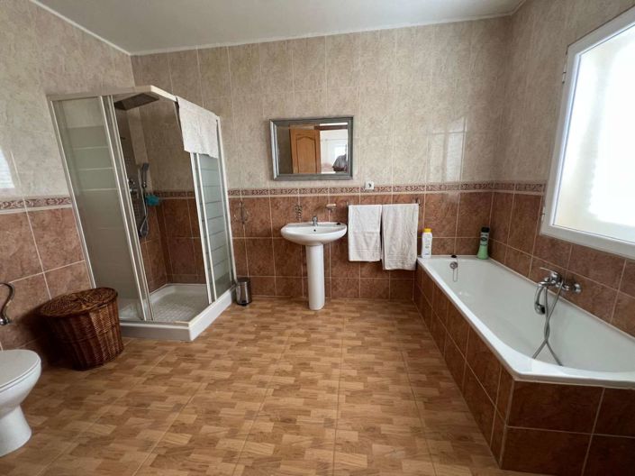 Image No.31-5 Bed Villa for sale