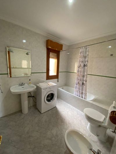 Image No.10-4 Bed Apartment for sale