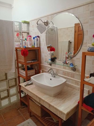 Image No.17-7 Bed Property for sale