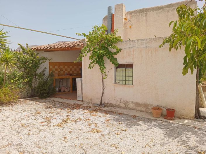 Image No.5-7 Bed Property for sale