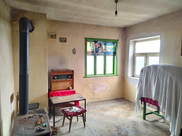 Image No.3-Maison de campagne de 3 chambres à vendre à Yambol 