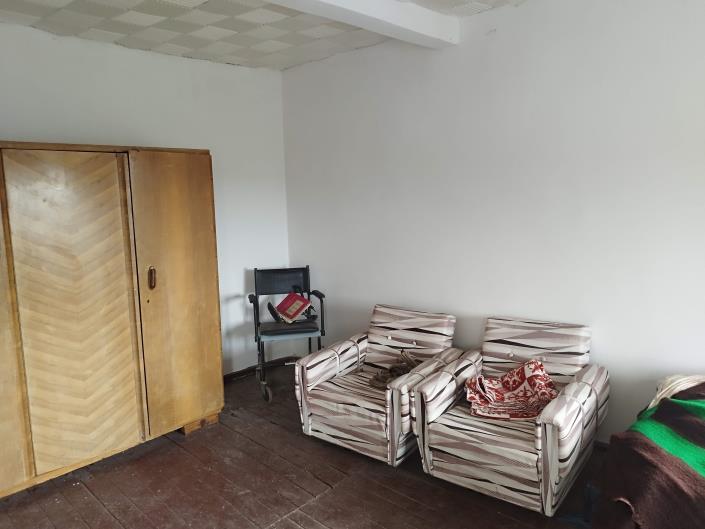 Image No.2-Propriété de pays de 2 chambres à vendre à Yambol 