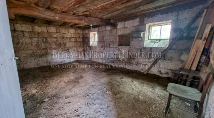 Image No.5-Propriété de pays de 4 chambres à vendre à Ruse