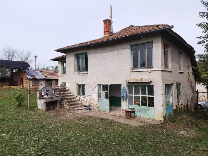 Image No.4-Propriété de pays de 3 chambres à vendre à Yambol 