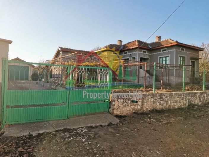 Image No.2-Propriété de pays de 2 chambres à vendre à Dobrich