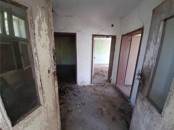 Image No.5-Maison de campagne de 2 chambres à vendre à Vratsa 