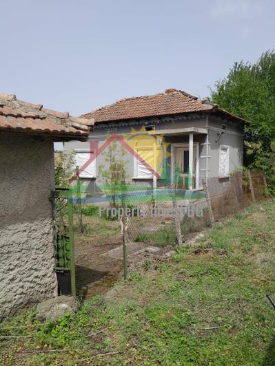 Image No.3-Maison de campagne de 2 chambres à vendre à Dobrich