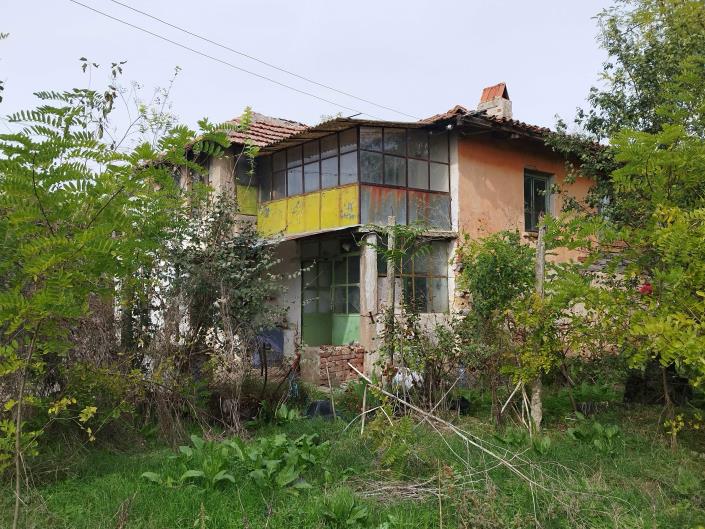Image No.3-Maison de campagne de 3 chambres à vendre à Yambol 