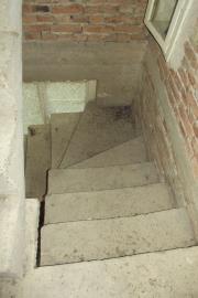 schouse_d555940_38_b