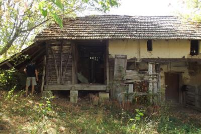 schouse_d555940_75_b