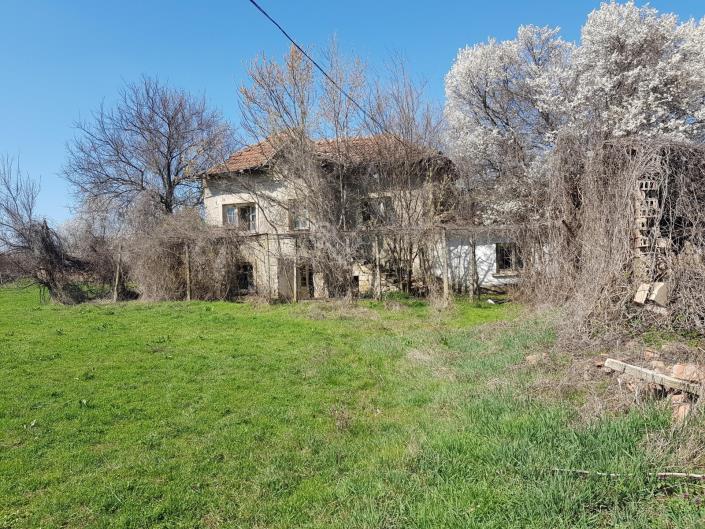 Image No.4-Maison de campagne de 2 chambres à vendre à Veliko Tarnovo