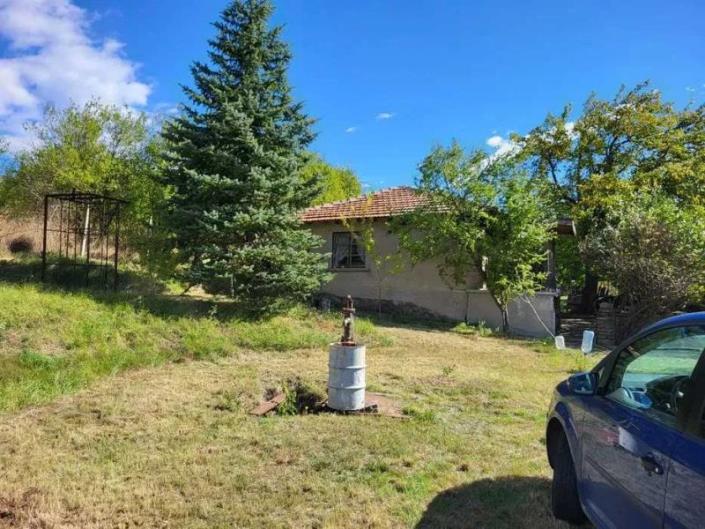 Image No.2-Maison de campagne de 2 chambres à vendre à Burgas