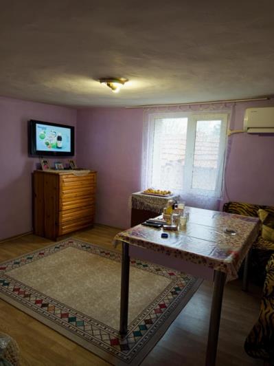 Image No.6-Maison de campagne de 2 chambres à vendre à Yambol 