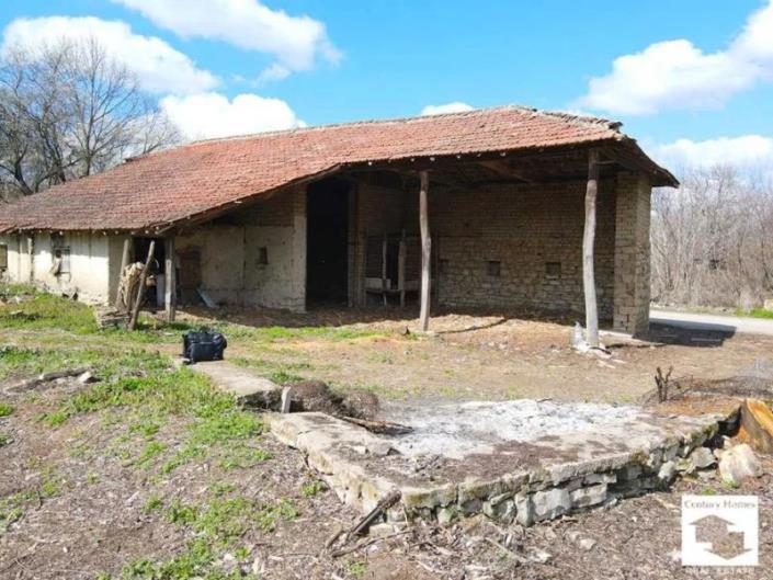 Image No.2-Maison de campagne de 2 chambres à vendre à Veliko Tarnovo