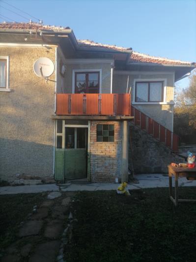 Image No.2-Maison de campagne de 2 chambres à vendre à Veliko Tarnovo