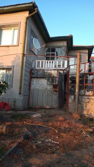 Image No.4-Maison de campagne de 3 chambres à vendre à Stara Zagora 