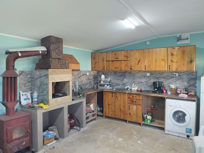 Image No.3-Propriété de pays de 2 chambres à vendre à Yambol 