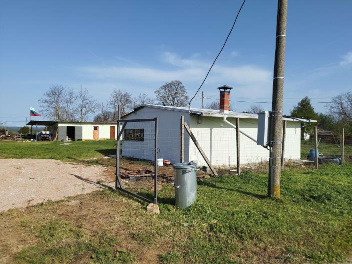 Image No.7-Propriété de pays de 2 chambres à vendre à Yambol 