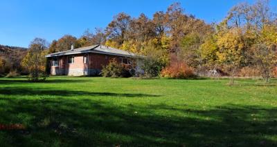 1 - Burgas, Maison de campagne