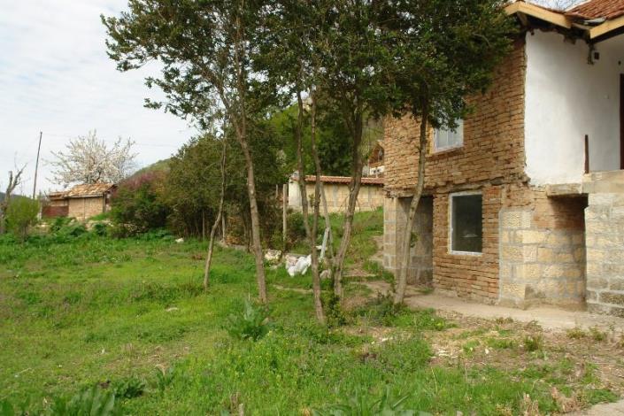 Image No.3-Maison de campagne de 3 chambres à vendre à Ruse