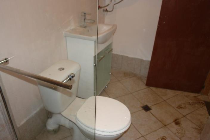 Image No.6-Maison de campagne de 3 chambres à vendre à Ruse