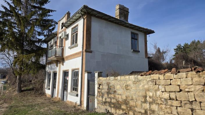 Image No.2-Maison de campagne de 2 chambres à vendre à Ruse