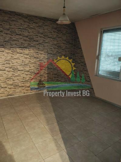 Image No.3-Maison de campagne de 2 chambres à vendre à Haskovo