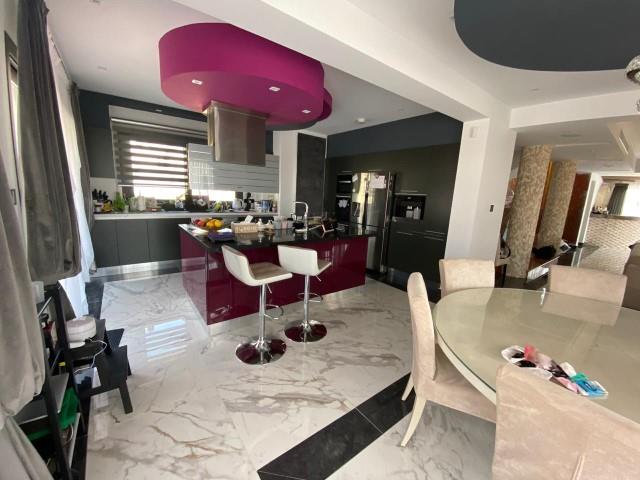 Image No.9-Maison de village de 4 chambres à vendre à Sea Caves