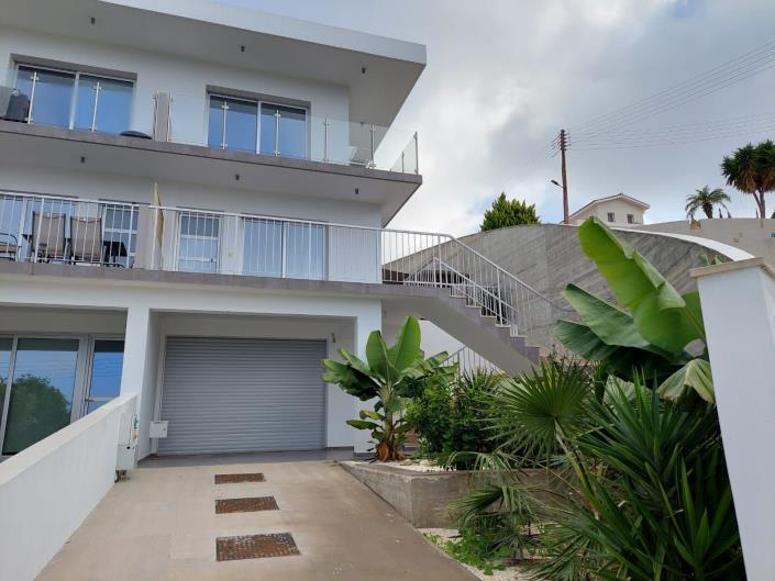 Image No.2-3 Bed Villa for sale