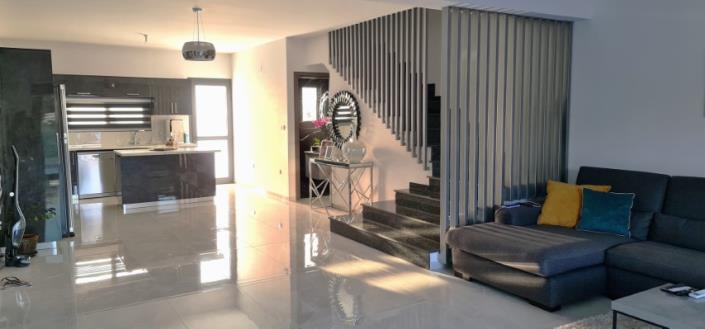 Image No.6-3 Bed Villa for sale