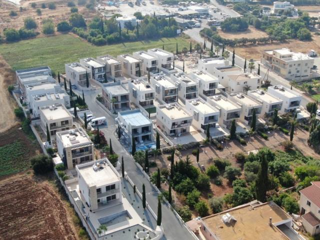 Image No.9-3 Bed Villa for sale