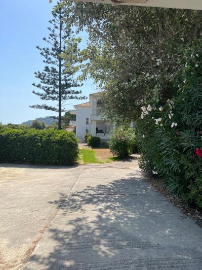 Image No.2-Villa / Détaché de 8 chambres à vendre à Zante