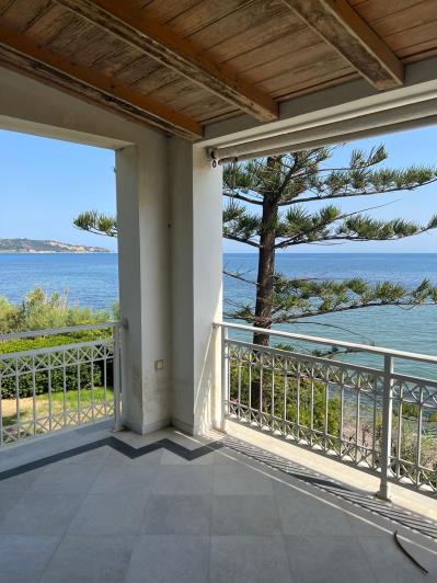 Image No.11-Villa / Détaché de 8 chambres à vendre à Zante