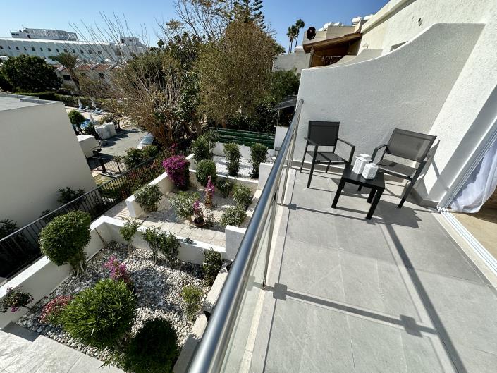 Image No.4-2 Bed Townhouse for sale