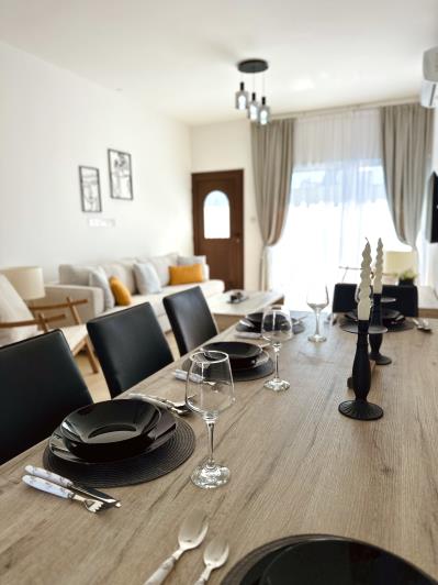 Image No.19-2 Bed Townhouse for sale