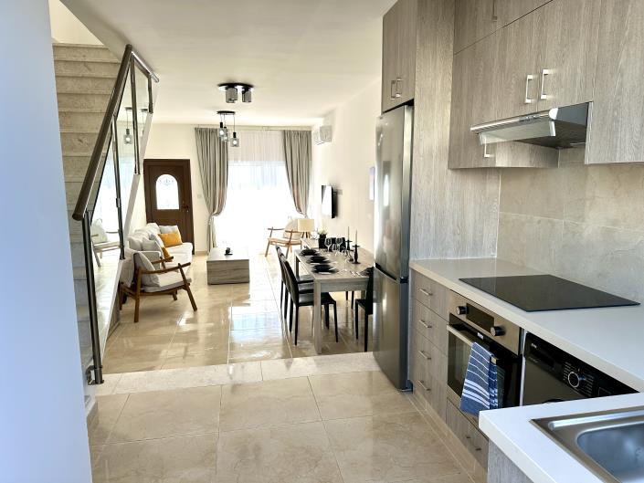 Image No.22-2 Bed Townhouse for sale