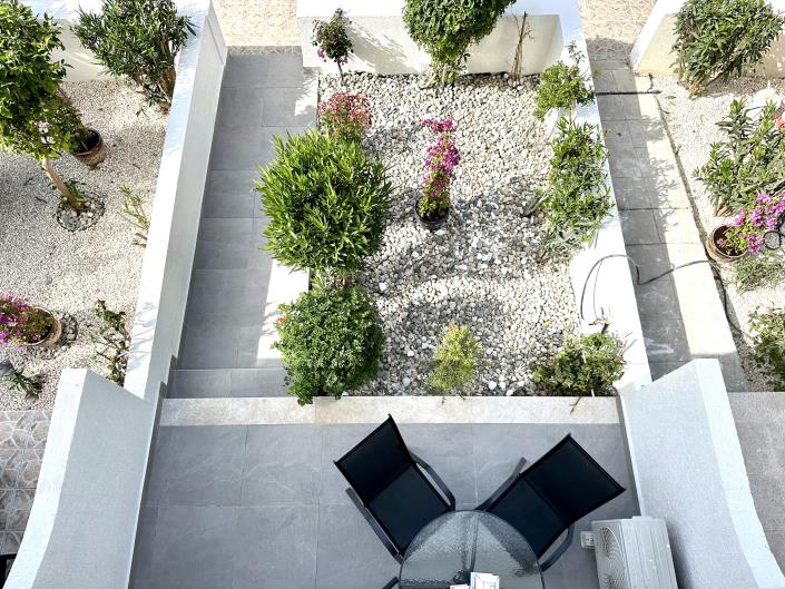 Image No.27-2 Bed Townhouse for sale