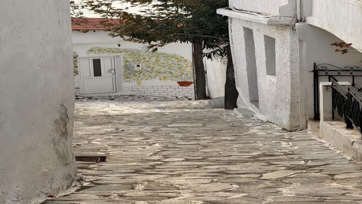 Image No.8-House for sale