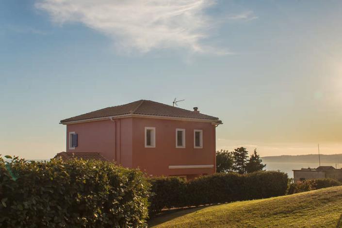 Image No.4-6 Bed Village House for sale