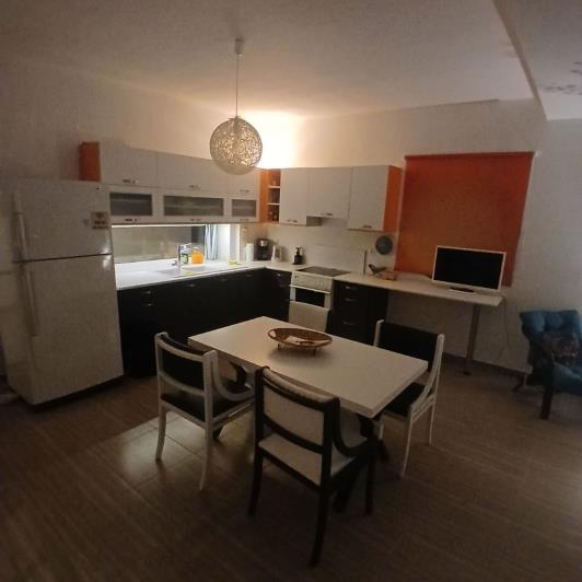 Image No.50-3 Bed Maisonette for sale