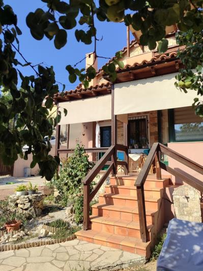 Image No.3-4 Bed Maisonette for sale