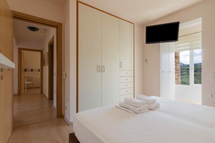 Image No.15-7 Bed Villa for sale